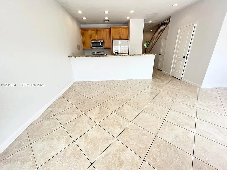 2307 Washington St #4 — Photo 6