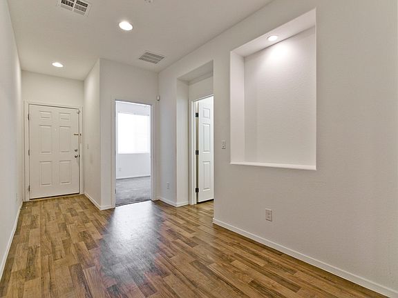 4th image of 5736 Country Lake Ln