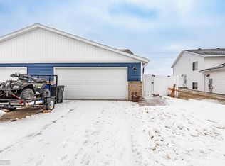 4834 51st Ave S, Fargo, ND 58104