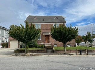 406 Beach 136th St, Rockaway Park, NY 11694