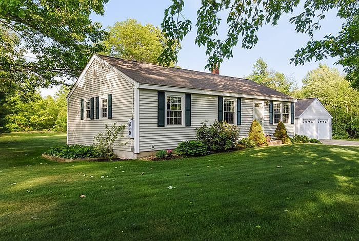 1st image of 33 Knotwood Dr
