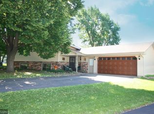 424 Ballantyne Ln NE, Spring Lake Park, MN 55432