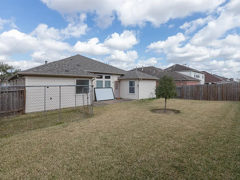 20547 Upland Fair Ln — Photo 30