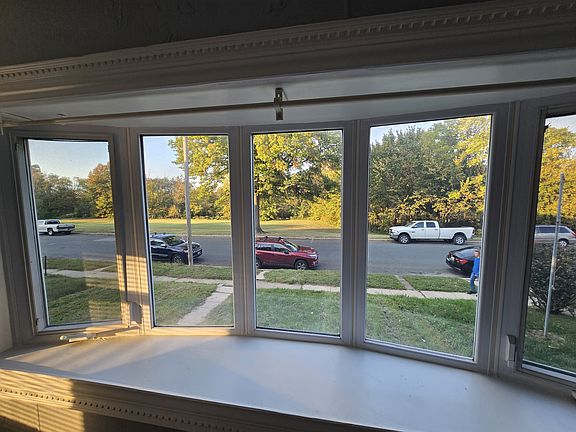 5th image of 8143 Park Haven Rd