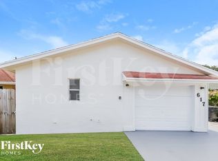 617 S A St, Lake Worth, FL 33460
