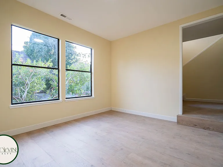 2705 Subec Ln — Photo 11