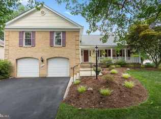 9021 Parliament Dr, Burke, VA 22015