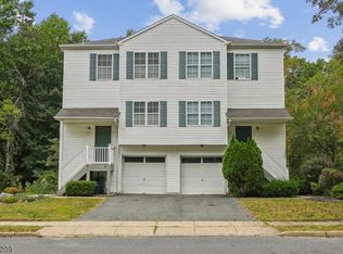 29 Railroad Ave, Netcong, NJ 07857