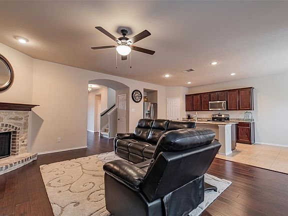 4th image of 217 Turnstone Dr