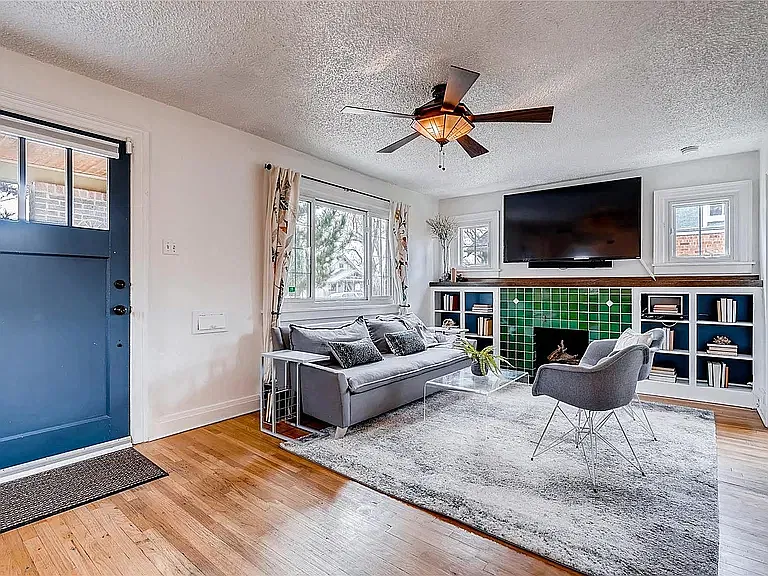 3 bed, 1966 sqft, $3,500 — Photo 3