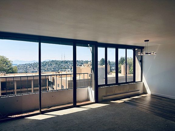 4th image of 601 Belmont Ave E APT E3