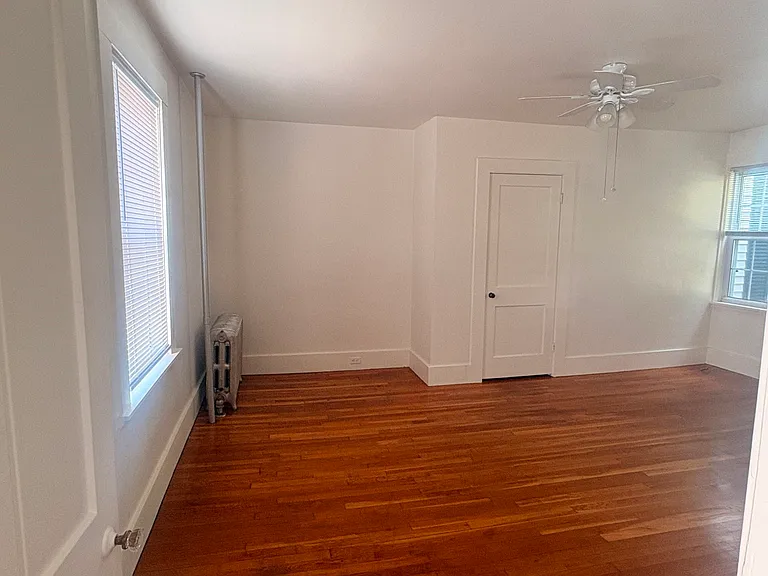 17 Oak St #1 — Photo 9