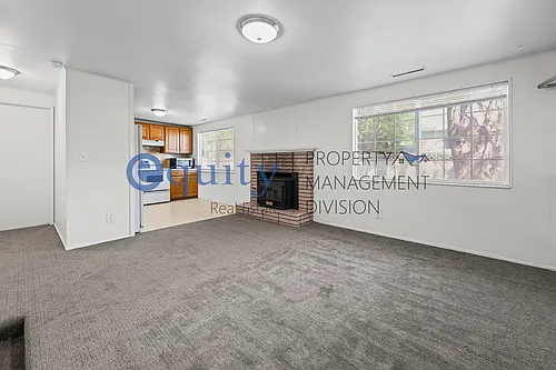 4305 S Phillips Ln Photo 1