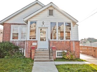 1015 Harry St, Conshohocken, PA 19428