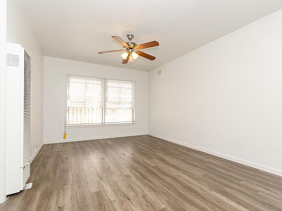 5th image of 236 S Sycamore Ave APT 3