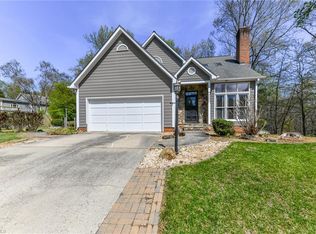 3206 Cardinal Ridge Dr, Greensboro, NC 27410