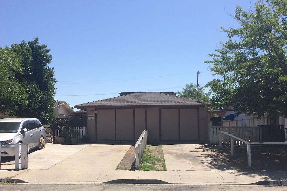 1st image of 642 Balfour Dr