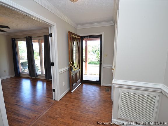 2nd image of 5686 Bear Creek Cir