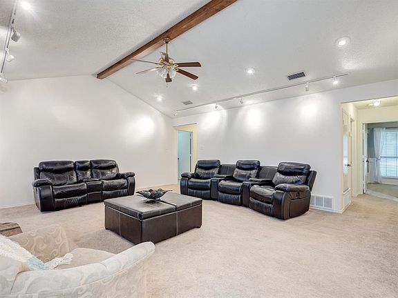 5th image of 2310 W Arbrook Blvd