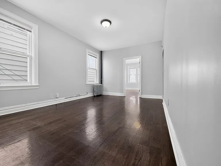86 W 45th St #1 — Photo 6