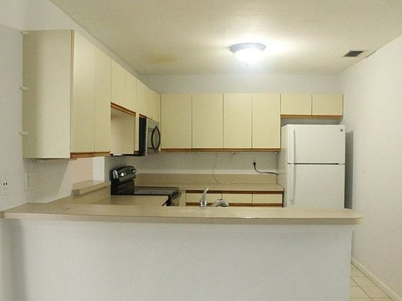 2nd image of 1522 Ocean Dunes Cir