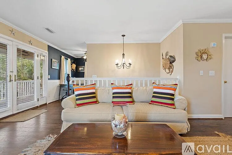 923 Searidge Ln — Photo 10