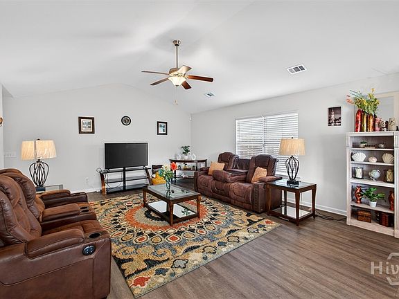 5th image of 107 Dasher Drive