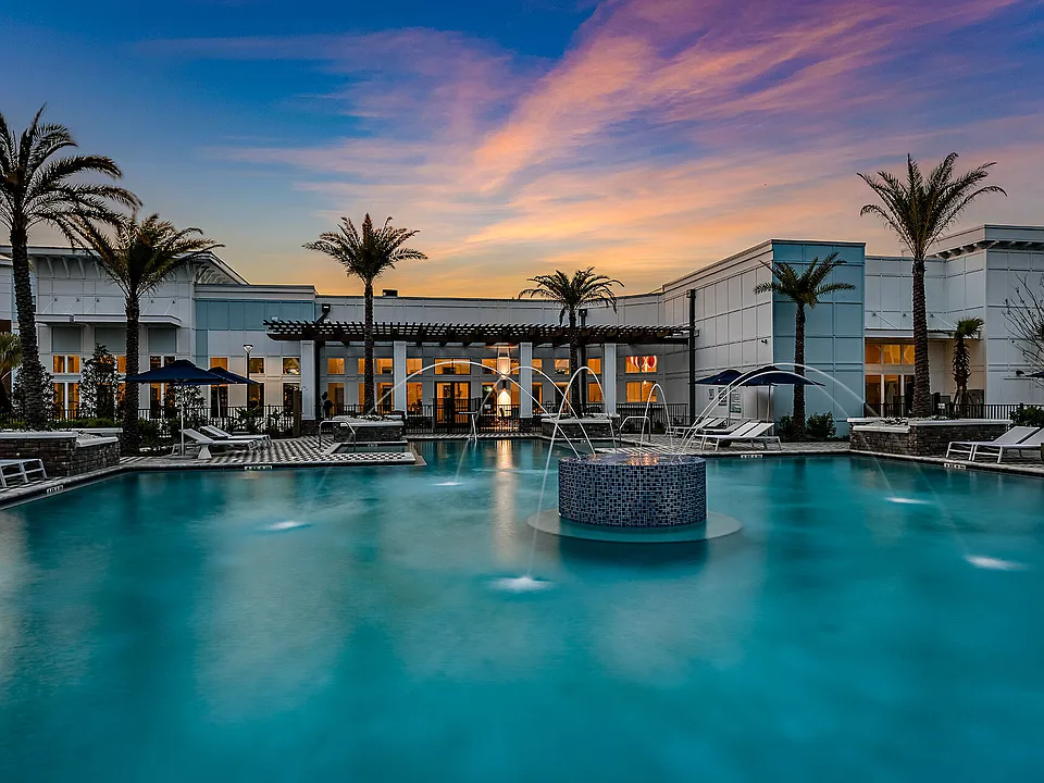Aspire at Silverleaf apartments community photo