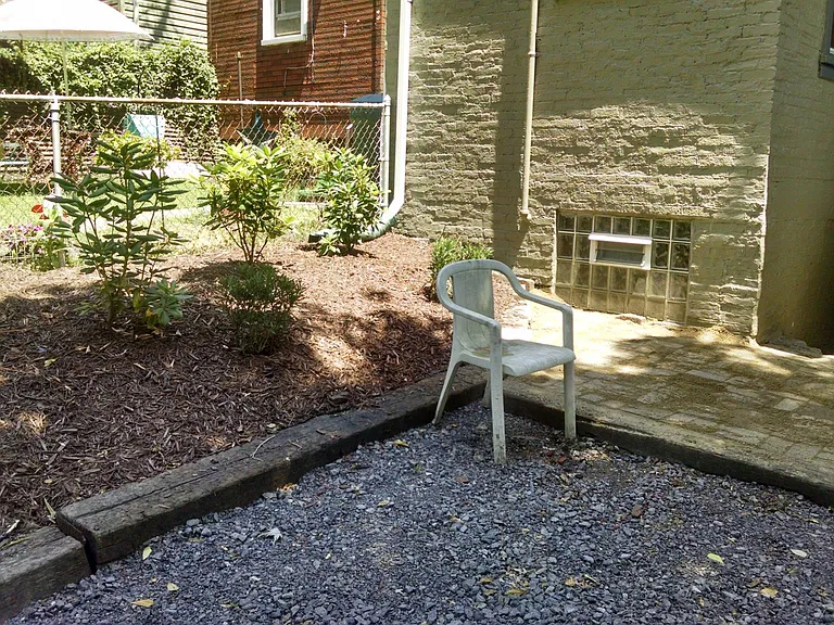 1413 Porterfield St — Photo 21