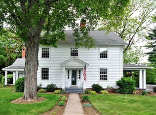 26 Tolland Grn, Tolland, CT 06084