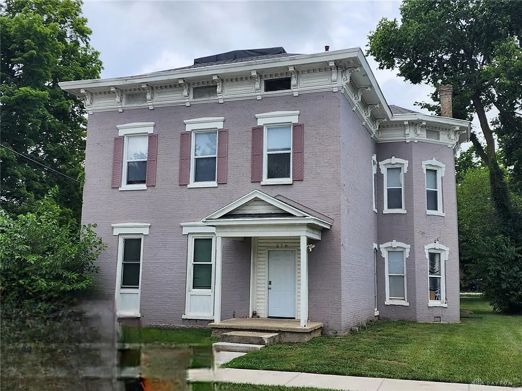 1 bed, 1.0 bath, 4963 sqft, $1,050 — Photo 1