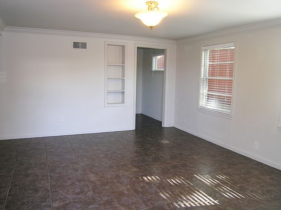 Living and office niche