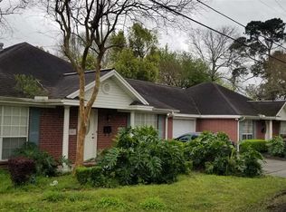 4045 Cleveland Ave, Groves, TX 77619