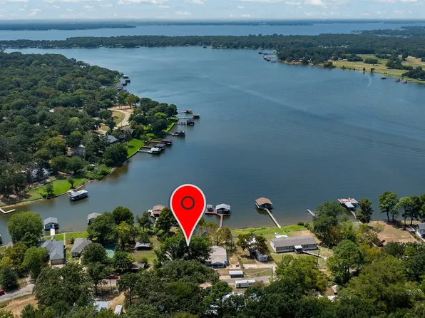176 Oak Hills Dr, Mabank, TX 75156
