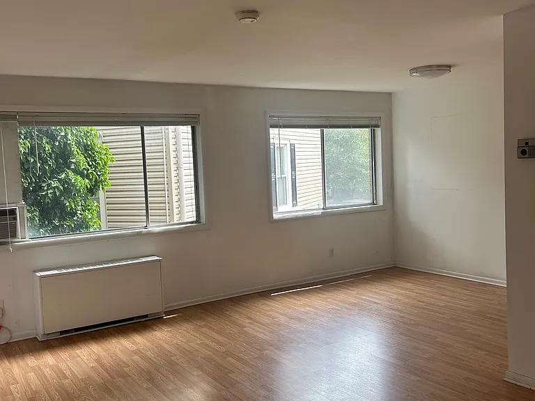 4455 Macarthur Blvd — Photo 4