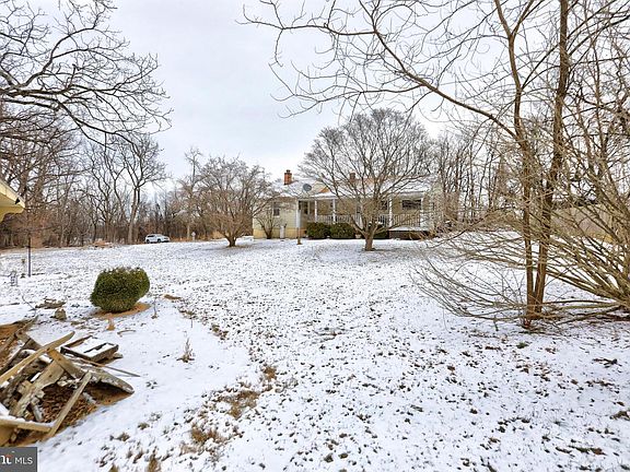 4th image of 16819 Woodgrove Rd