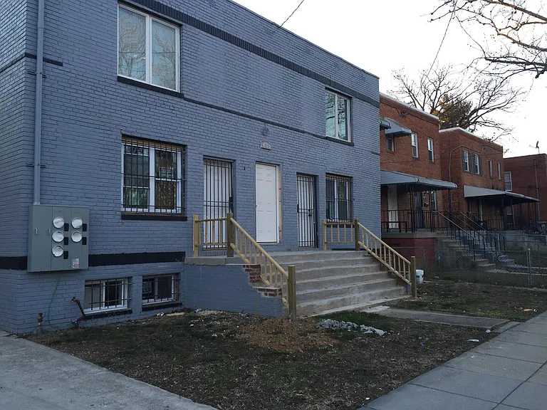 435 Lebaum St SE #4 — Photo 9