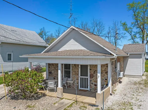 2310 W Orland Rd, Angola, IN 46703