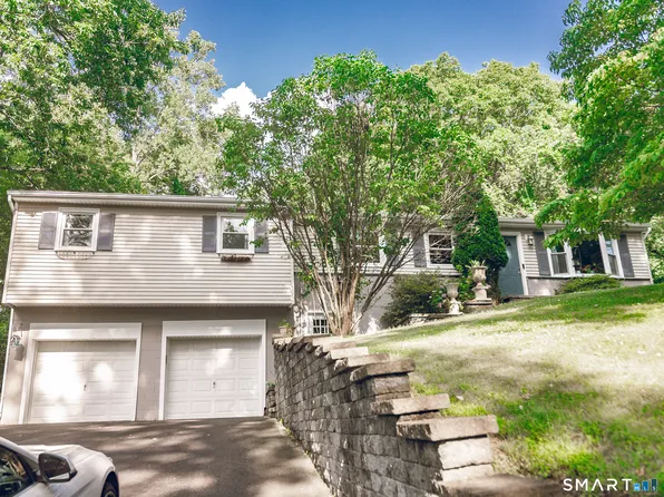 123 Wynwood Drive, New Milford, CT 06776