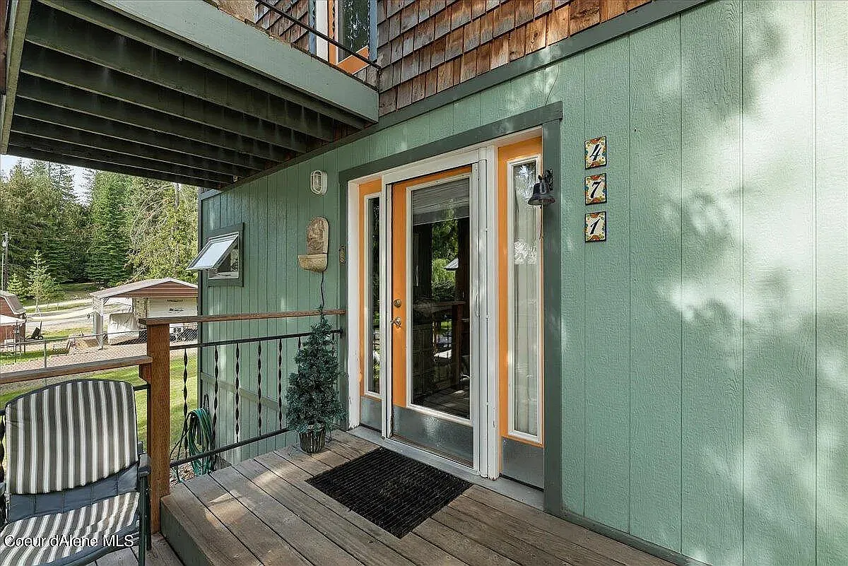 471 Circle Dr — Photo 2