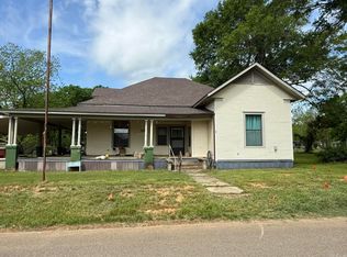 125 N Mercer St, Mineral Springs, AR 71851