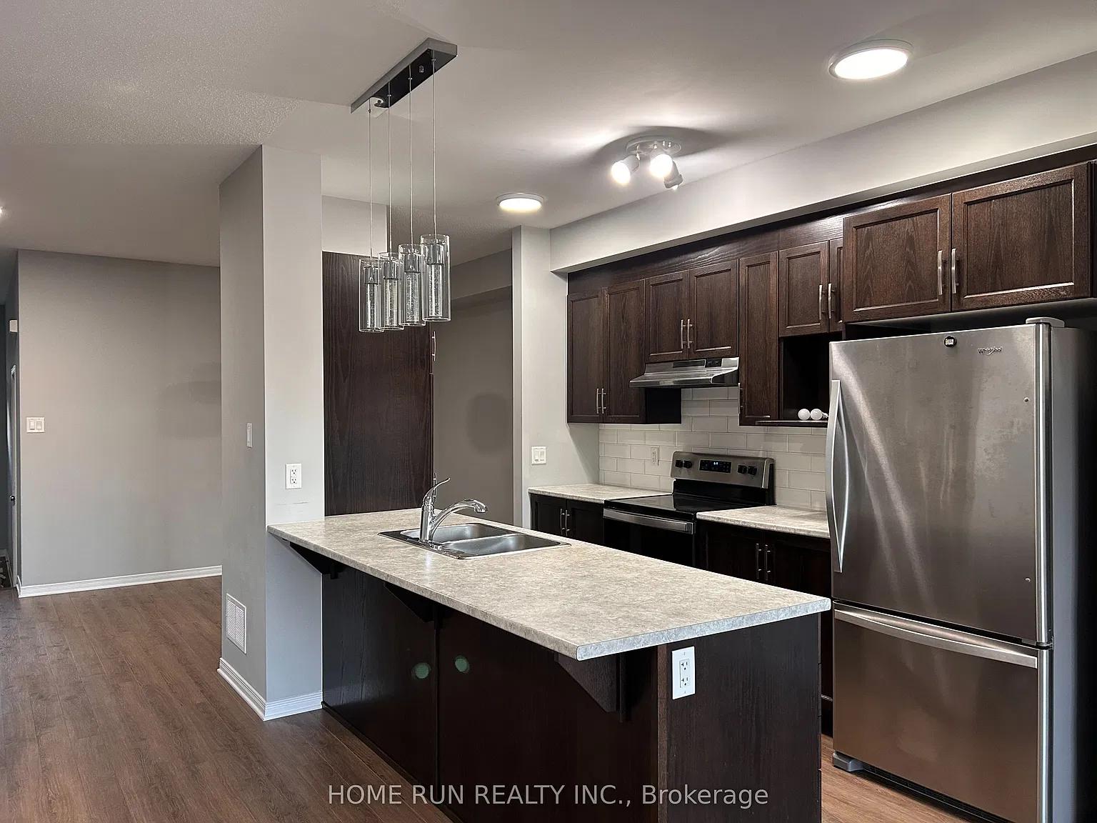 3 bed, $2,600 — Photo 4