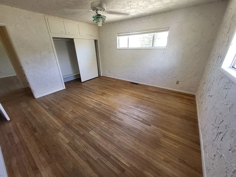 3602 Green Acre Dr — Photo 4