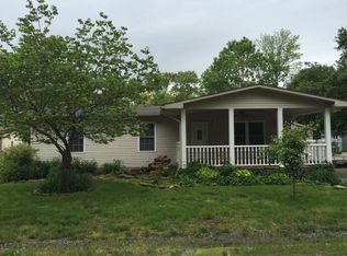 419 N Factory St, Benton, IL 62812