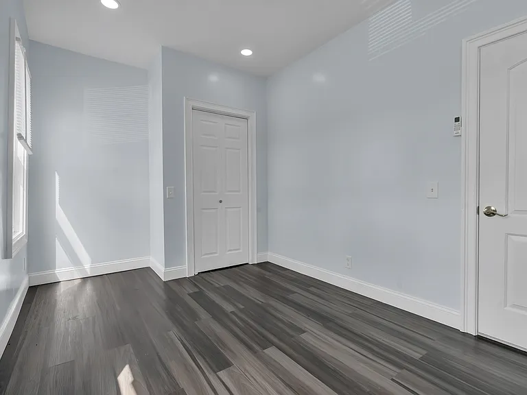 255 Pearl St #1 — Photo 11