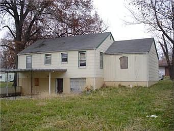 4th image of 2418 N 35th St