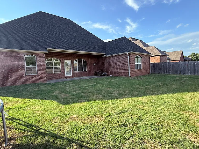 2601 SW Azalea Ave — Photo 38