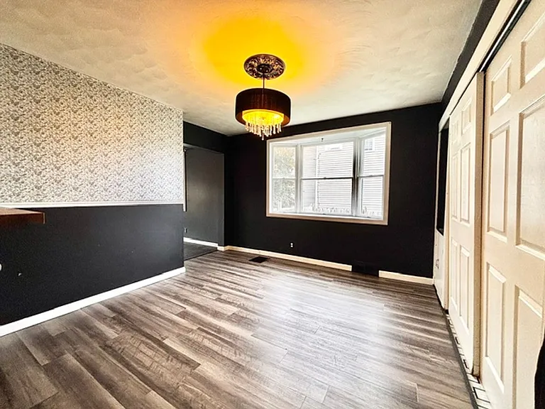 611 Green St — Photo 4