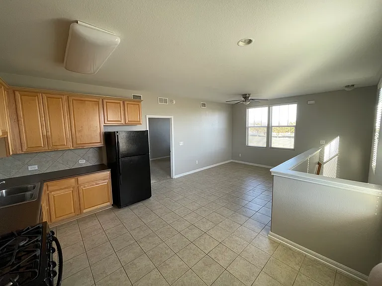 1506 Echols — Photo 2