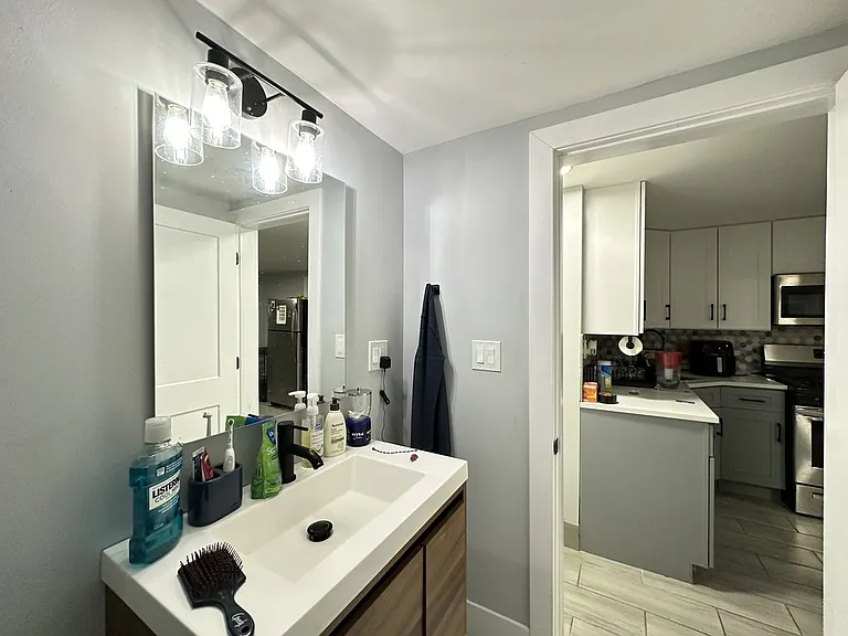 1721 N Mozart St #G — Photo 18